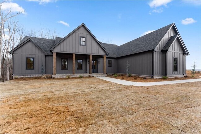 Foto del edificio - 3255 Tanners Mill Rd