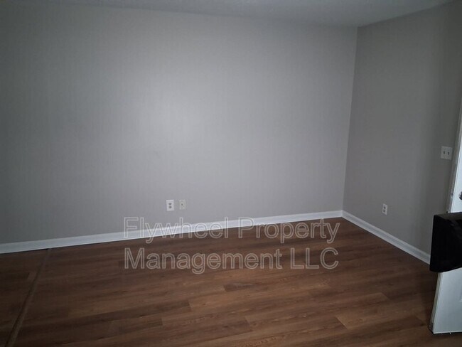 Foto del edificio - 138 N Poole St