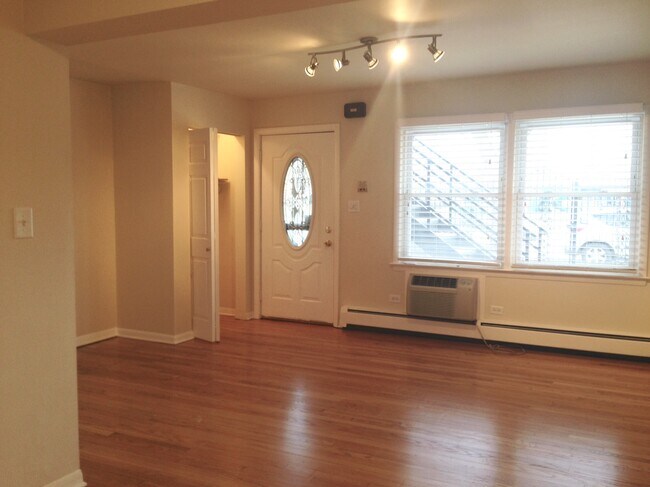 Foto del edificio - 4700 N Ashland Ave