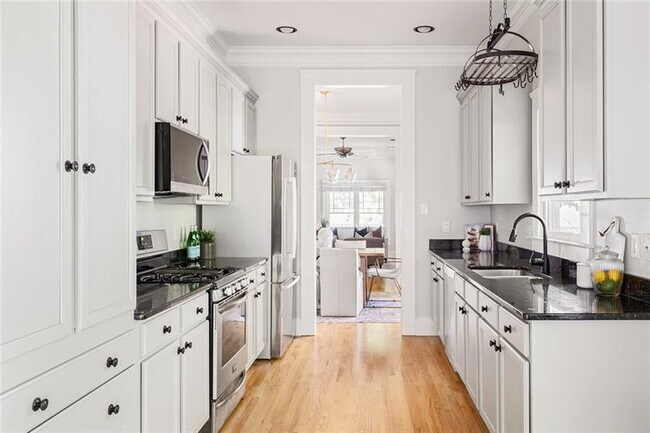 Foto del edificio - 428 S Howard St SE