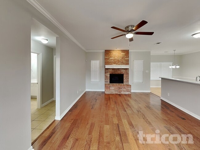 Foto del edificio - 100 Palomino Dr