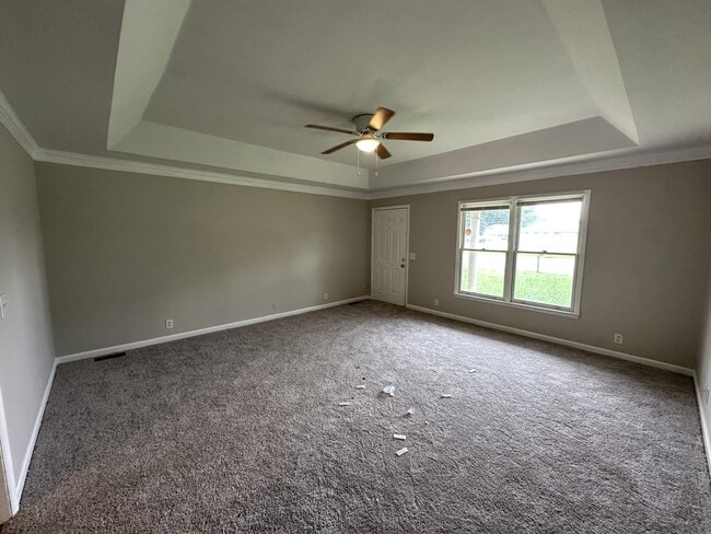 Building Photo - 1302 Haynes Dr