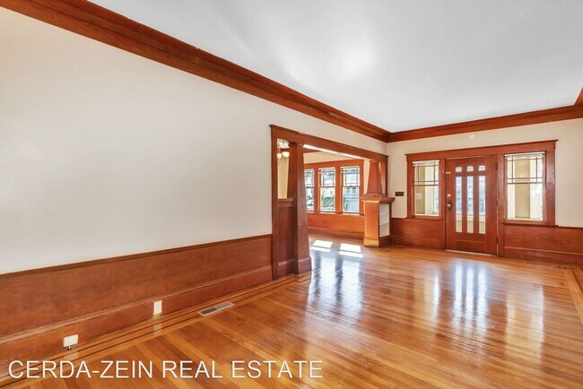 Building Photo - 3 br, 1.5 bath House - 1417 Lincoln Ave