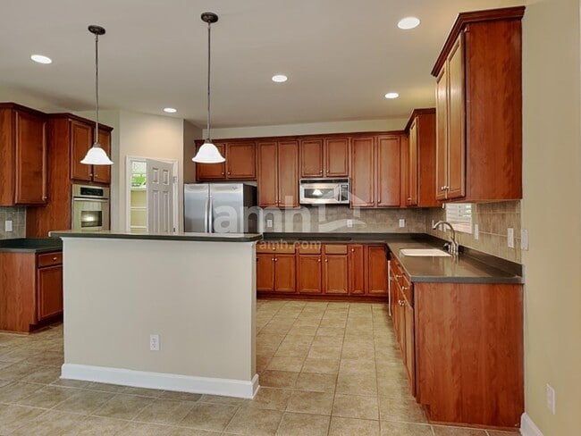 Foto del edificio - 9413 Philbeck Ln