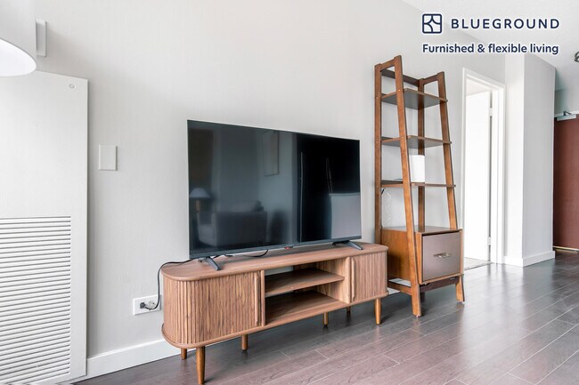 Foto del edificio - 77 W Huron St