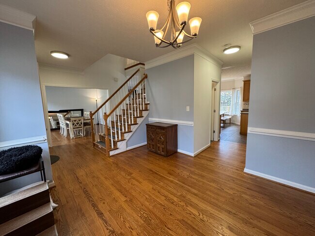 Foto del edificio - 307 Ludlow Dr