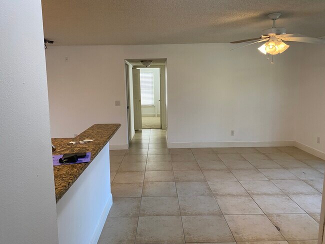 Building Photo - 2094 Arbour Walk Cir