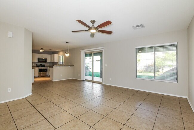 Foto del edificio - 12334 W Rosewood Dr