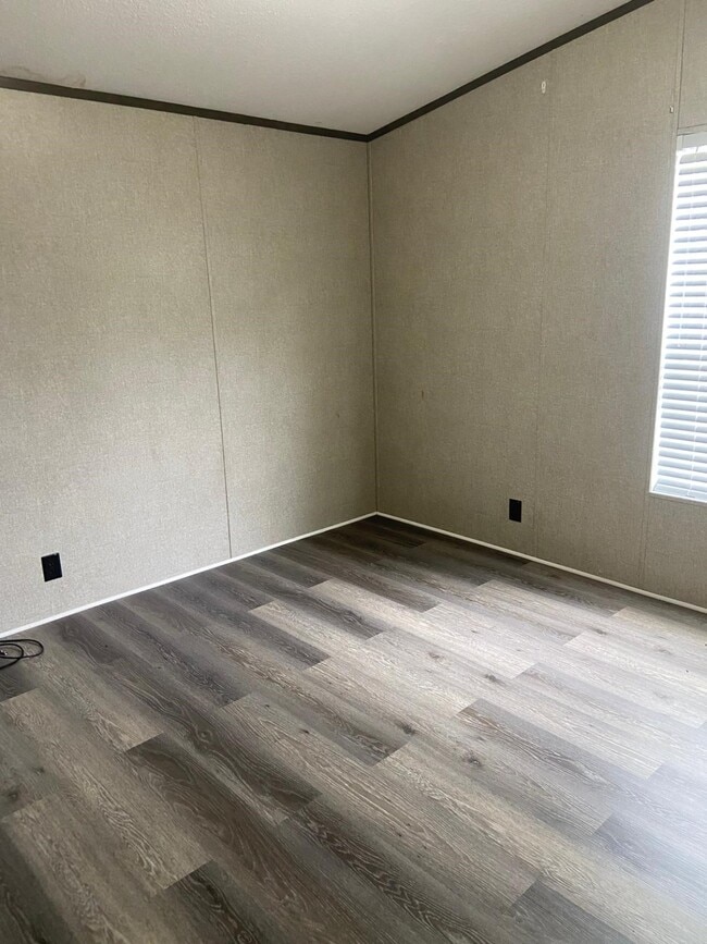 Foto del edificio - 16303 Dundee Rd