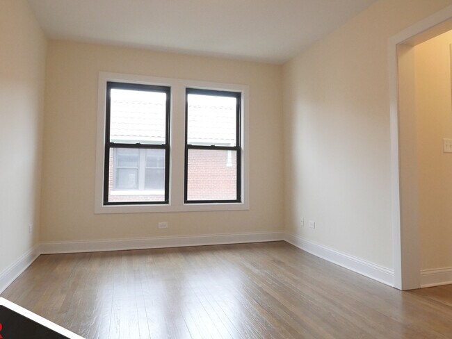 Foto del edificio - 2639 N Spaulding Ave