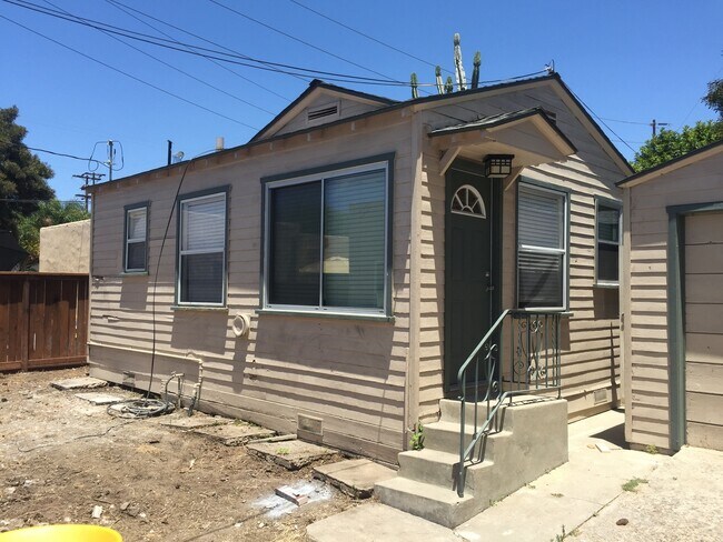 Foto del edificio - 33rd Duplex