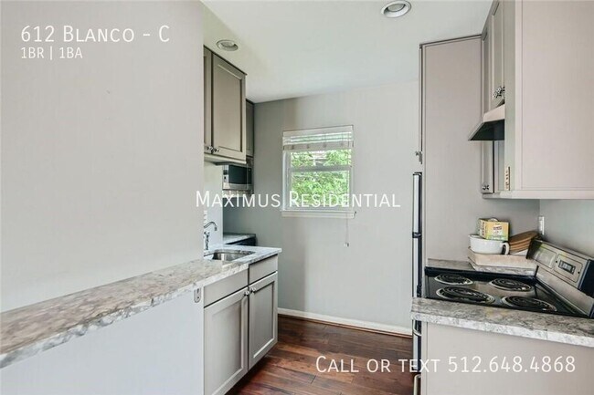 Building Photo - 612 Blanco-C