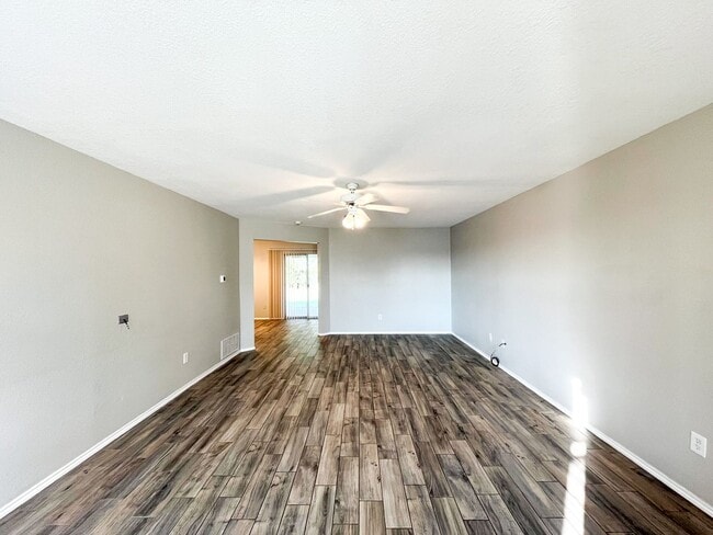 Building Photo - Available NOW Beautiful 1 story, 3 bedroom, 2 bath home. This is exactly what you have been looki...