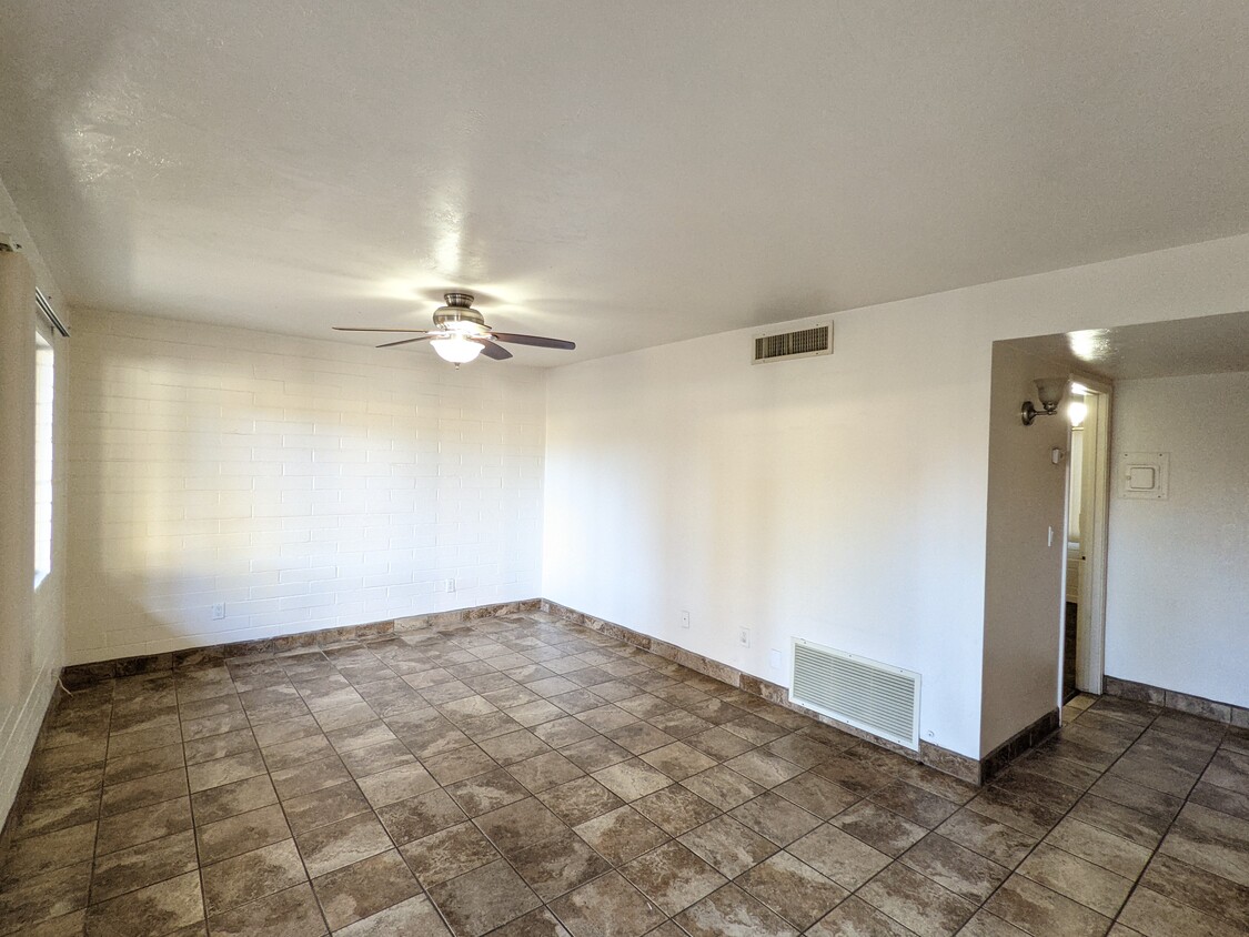 Large Living Room - 3232 N Tucson Blvd