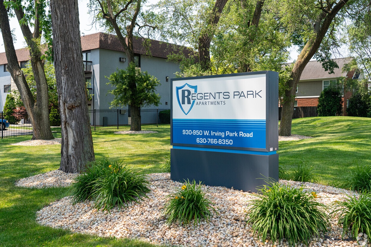 Primary Photo - Regents Park Apartments