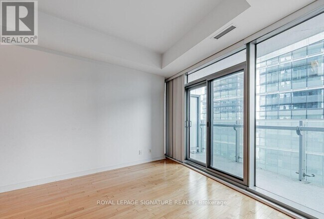 Photo du bâtiment - 14 York St