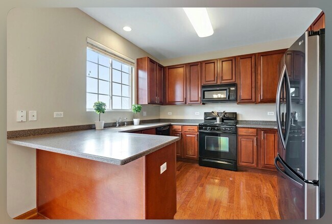 Foto del edificio - 81 Thomas Ct