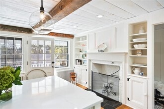 Building Photo - 31 State St