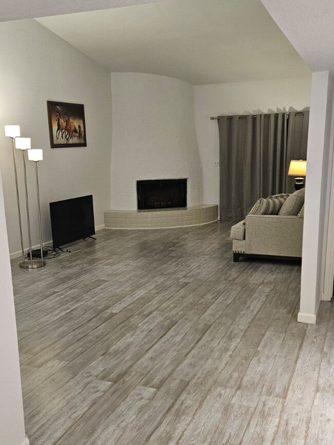 Foto del edificio - 8330 N 21st Dr