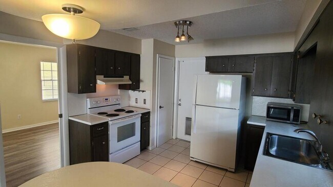 Foto del edificio - 231 Shore Ln