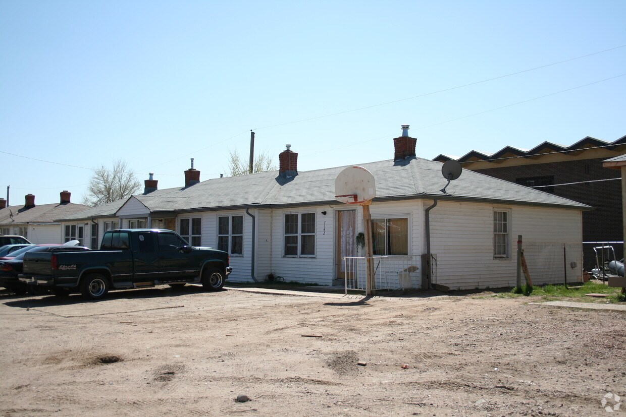 Primary Photo - 7142 Oneida Dr