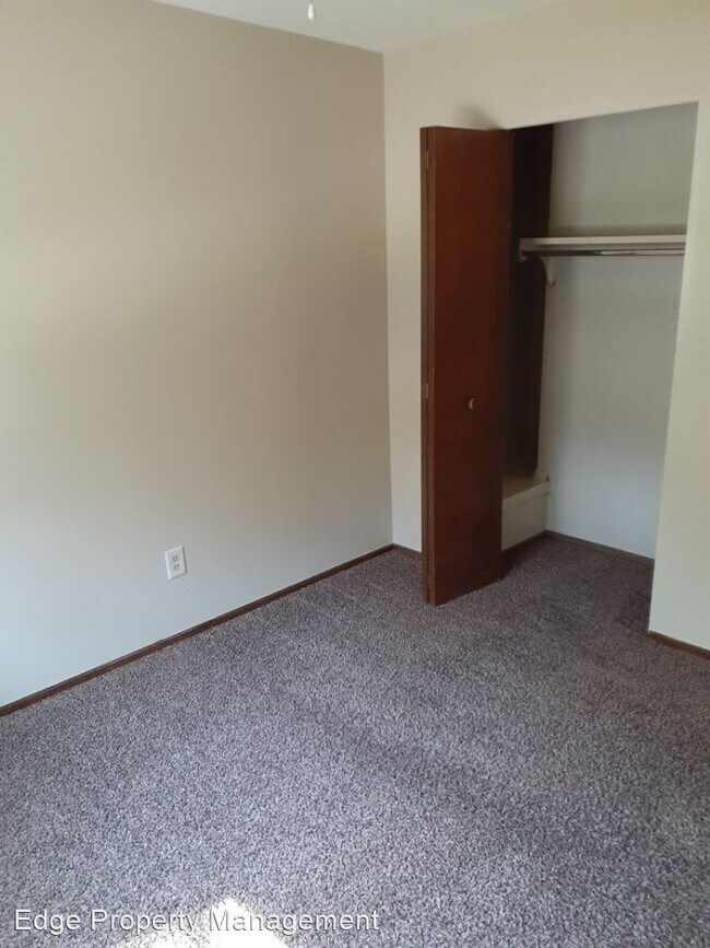 Building Photo - 3 br, 2 bath House - 5676 Broad Blvd.