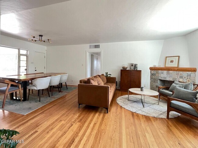 Foto del edificio - 1200 Stockwell Ln