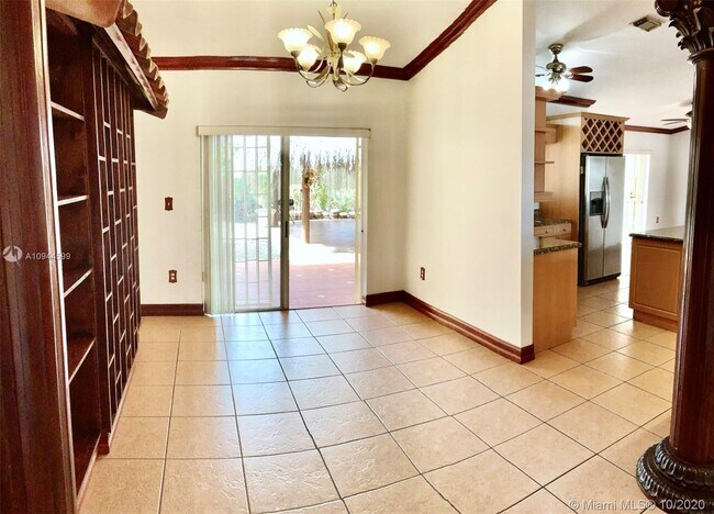 Building Photo - 17808 SW 154th Ct