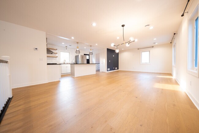Foto del edificio - 5708 Upton Ave S
