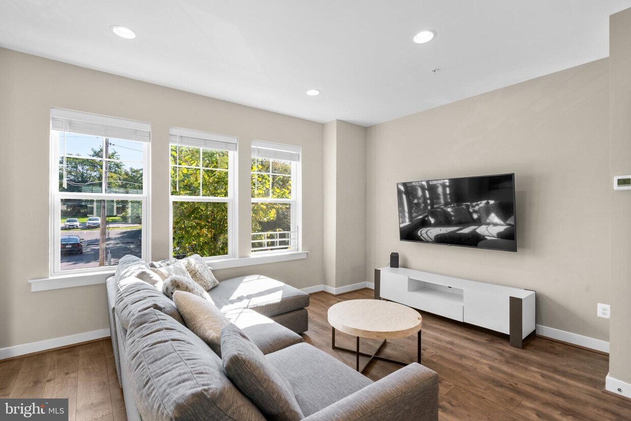 Foto principal - 425 Jefferson Ave