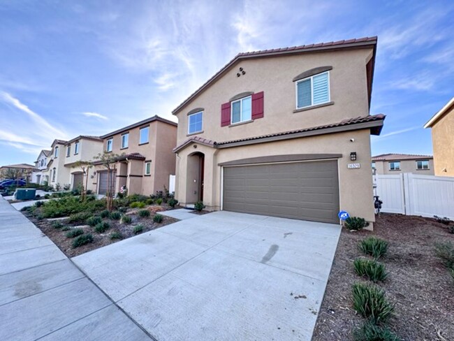 Building Photo - Coming Soon! 3 bedroom Tierra Del Sol Winc...