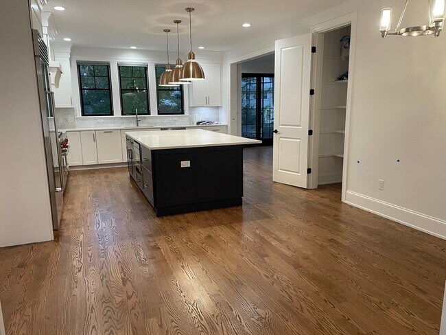 Foto del edificio - 119 Woodbine Cir