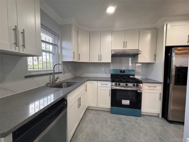 Foto del edificio - 147-49 28th Ave