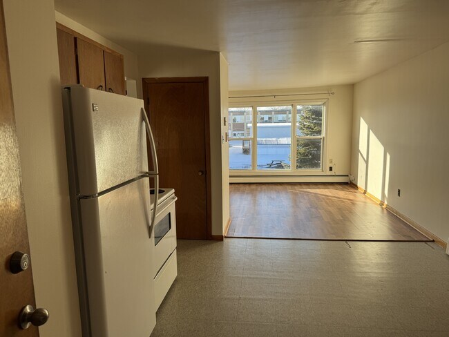 Photo du bâtiment - 162 McSweeney Ave