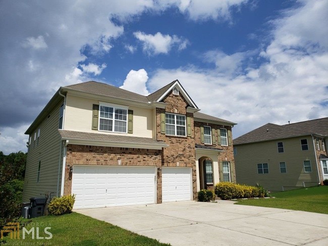 Building Photo - 3725 Long Lake Dr
