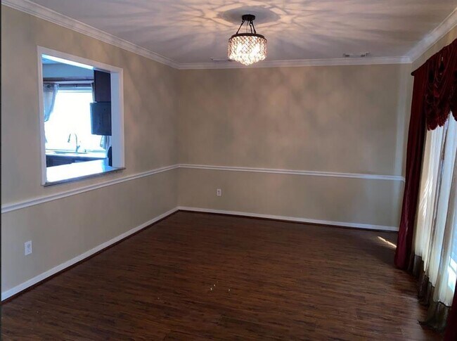 Building Photo - 3514 Corbett Ct