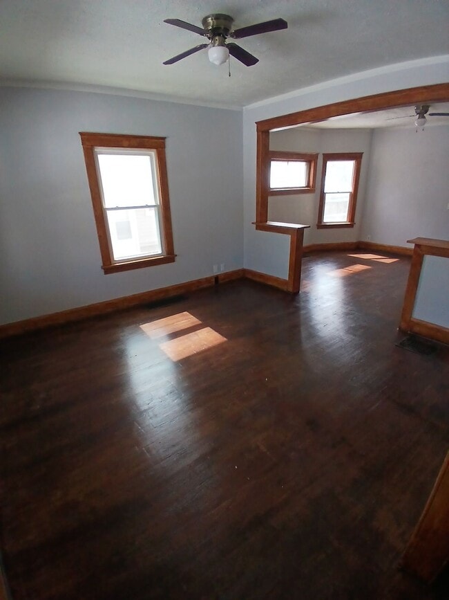 Building Photo - 1516 Price St