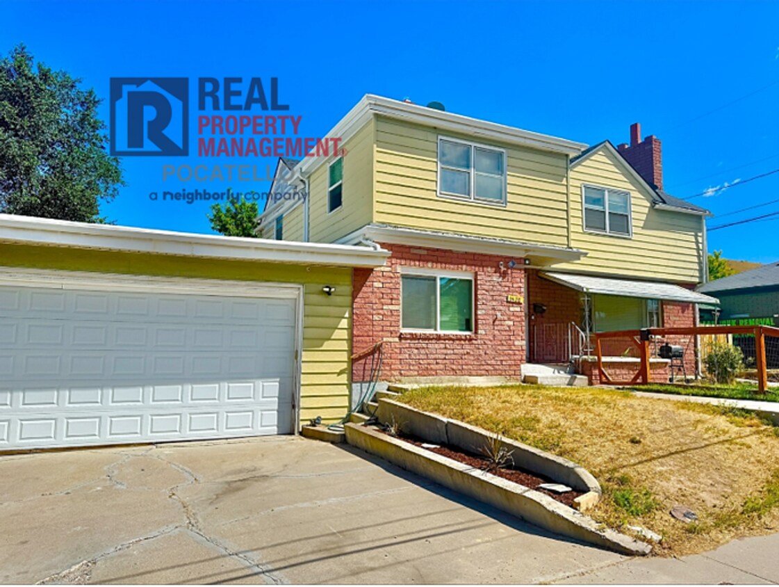 Foto principal - 1420/1422 E Elm St