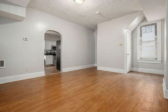 Building Photo - 45 McMillen Ave