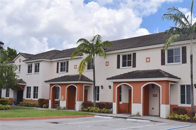 Foto del edificio - 17347 NW 7th Ave