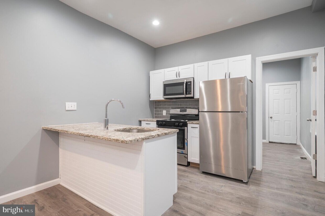 Foto principal - 2136 S 64th St