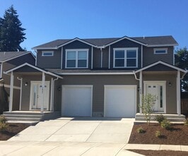 Building Photo - 1422-1422 Marigold Dr