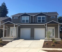 Building Photo - 1422-1422 Marigold Dr