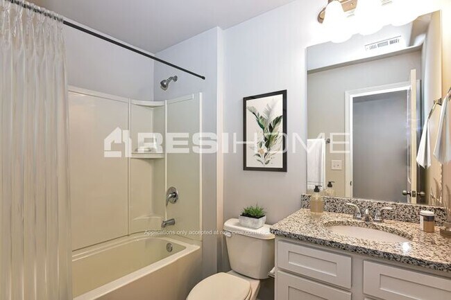 Foto del edificio - 109 Wellbrook Ct NE