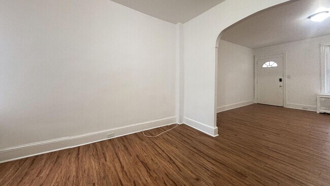 Foto del edificio - Charming 3-BR Updated West Philly Row Home