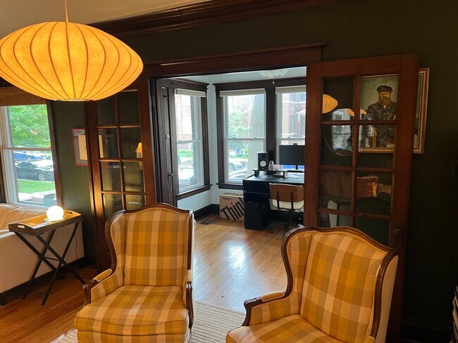 Foto del edificio - 4861 N Talman Ave