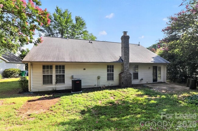 Building Photo - 3411 Pondridge Ct