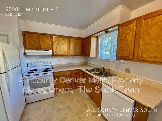 Building Photo - 9050 N Elm Ct