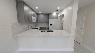 Building Photo - 10341 SW 147th Ct Cir