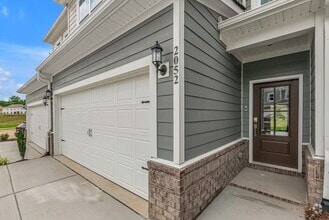 Building Photo - 2052 Nectar Ln